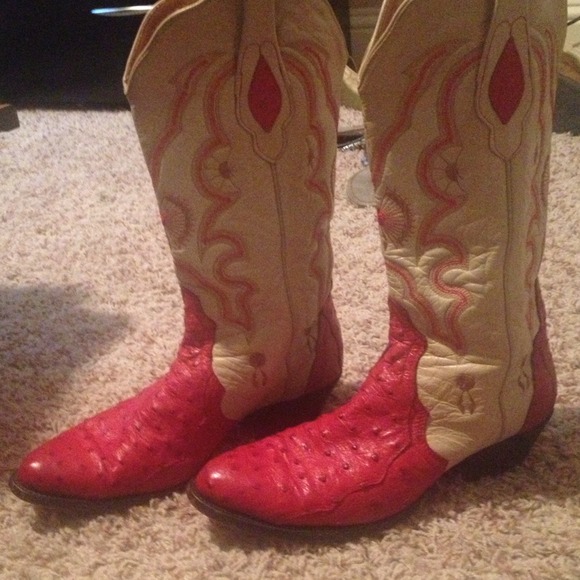 Women's corral boots size 8.5