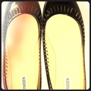 Steve Madden Patent Flats