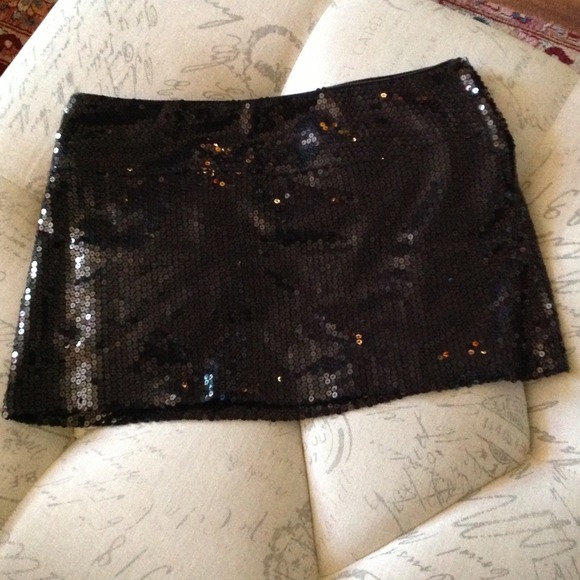 Forever 21 Dresses & Skirts - SOLD TO ERICA