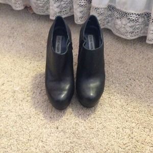 Reduced $$$!! Steve Madden booties