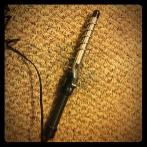 Traded***Spiral curling iron!