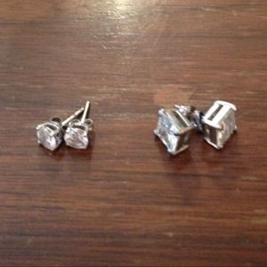 "Solitaire" earrings.