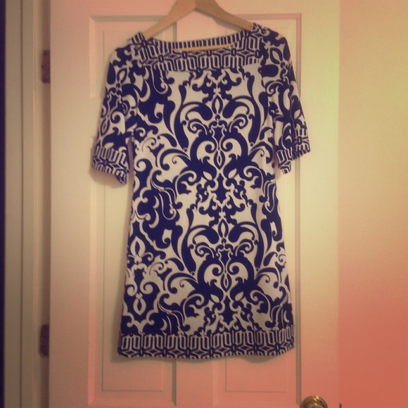 Black and white bold print