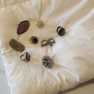 Reduced! Statement ring bundle