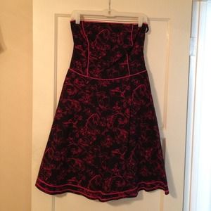 Strapless black/ fuchsia dress