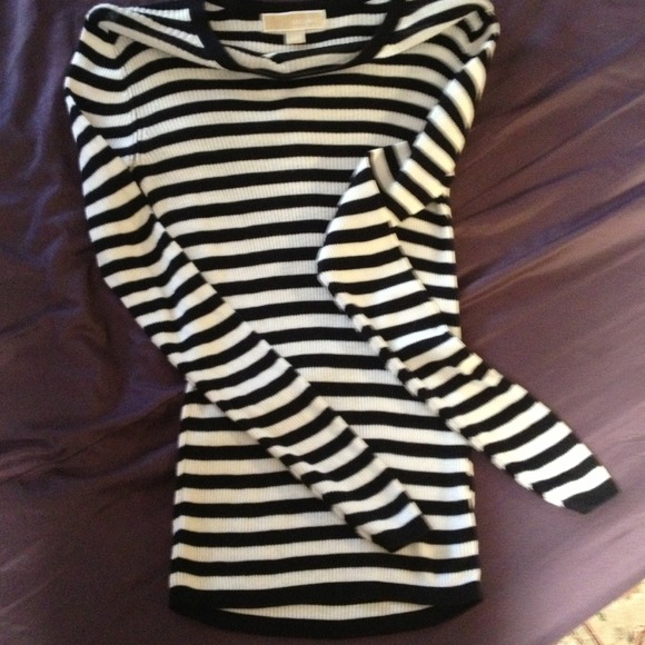 Michael Kors long sleeve sweater