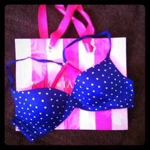 TRADED NWOT Victoria secrets PINK bra💙