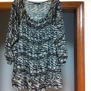 Reduced**Gorgeous brown/black print plus size top