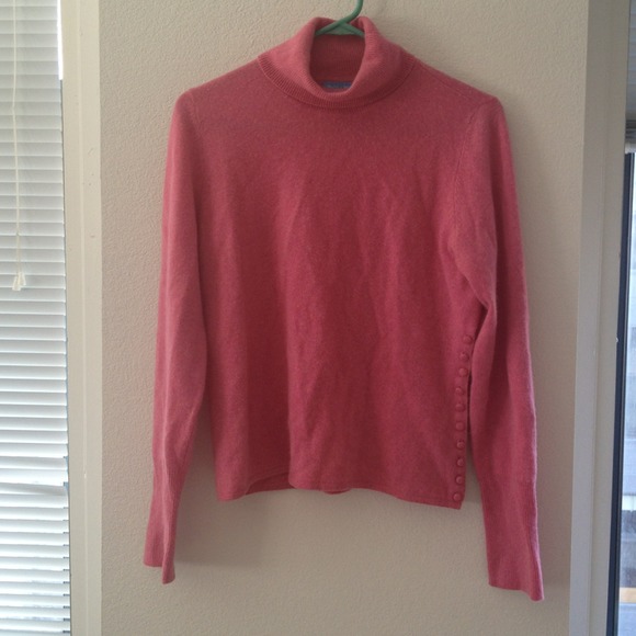 100% cashmere sweater soft pink