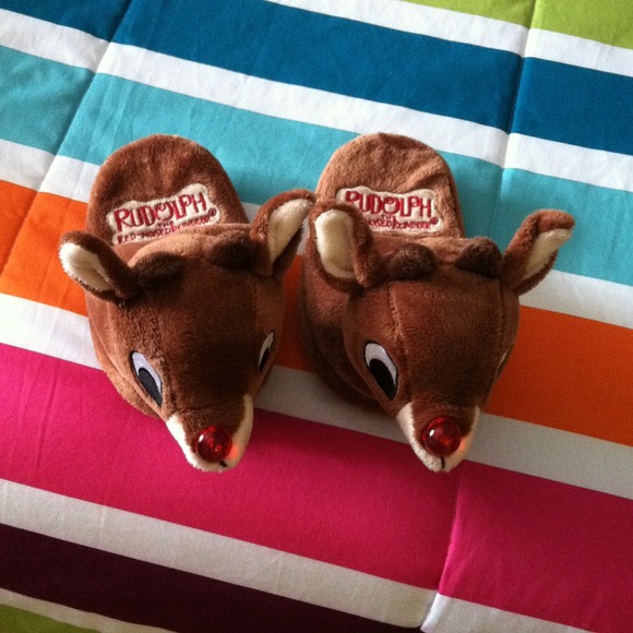 Rudolph slippers! NOSE LIGHTS UP WHEN KIDS WALK