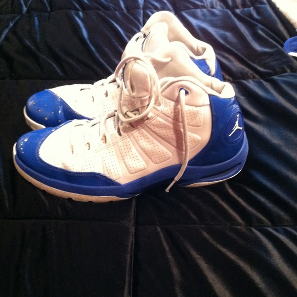 Jordans - Picture 2 of 4