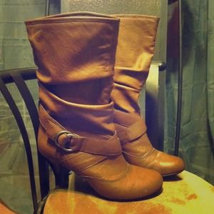 Camel slouchey boots