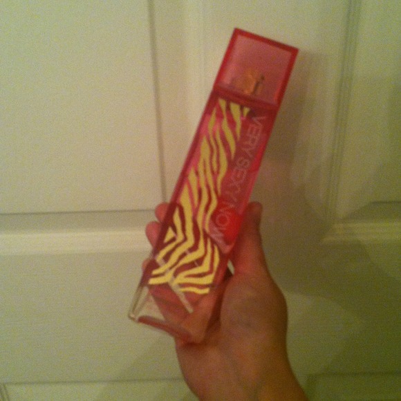 Very Sexy Now body spray