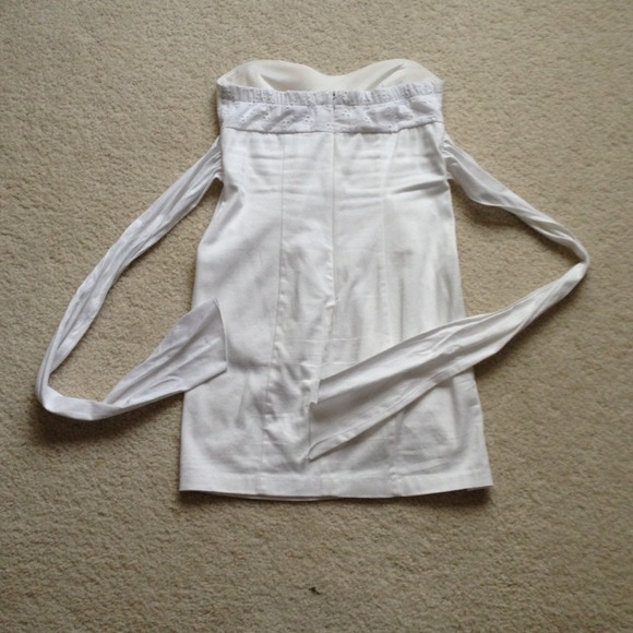 White mini strapless dress - Picture 2 of 4