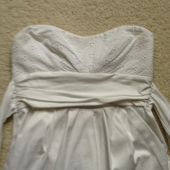 White mini strapless dress - Picture 4 of 4