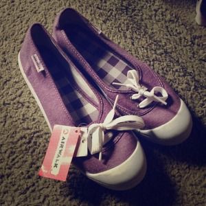💥💥💥RESERVED💥💥💥Purple slip-on sneakers /flats