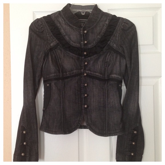 GUESS jean jacket w/ black trim, size Large!