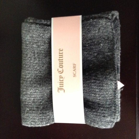 Juicy Couture scarf