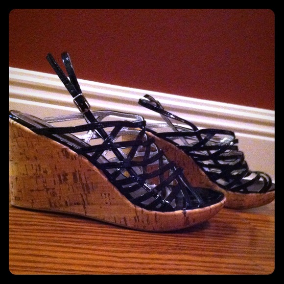📌Sold📌Strappy wedges