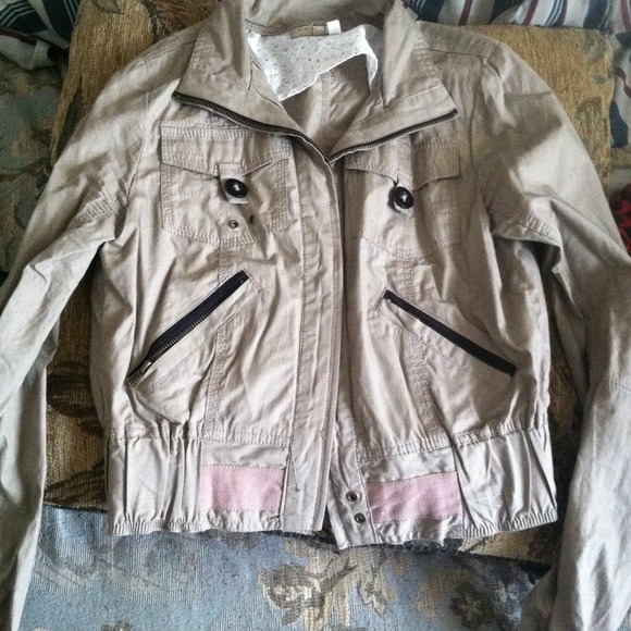 Jacket - Picture 2 of 3