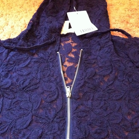 Hold!!!!! New vintage lace blazers !!!! - Picture 3 of 4