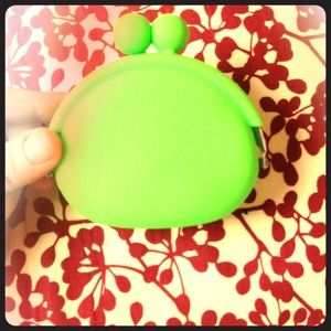 Rubber coin purse