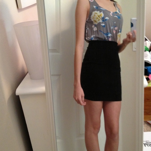 SOLD - Picture 4 of 4