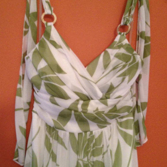 Versatile Spring Dress - Picture 2 of 4