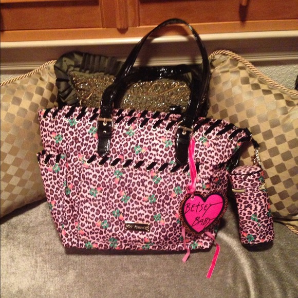 REDUCED!!! Beautiful betsey johnson:)