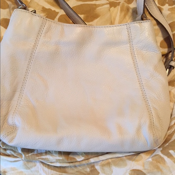 SOLD 🎉🎉Michael Kors cream leather crossbody- new - Picture 3 of 4