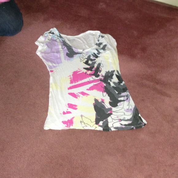 White printed tshirt