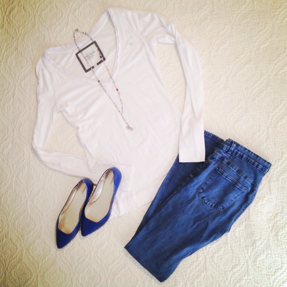 Abercrombie & Fitch Tops - Abercrombie & Fitch tee