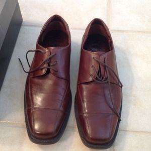 ❌REDUCED❌Johnston and Murphy mahogany  loafers