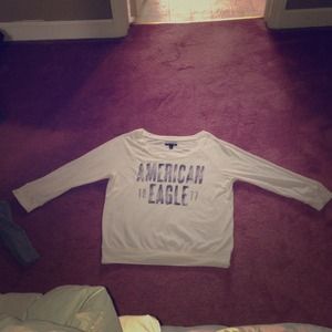 Cream long sleeve American eagle shirt