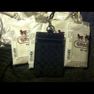 New Coach Lanyard Black & cream coach Wristlet