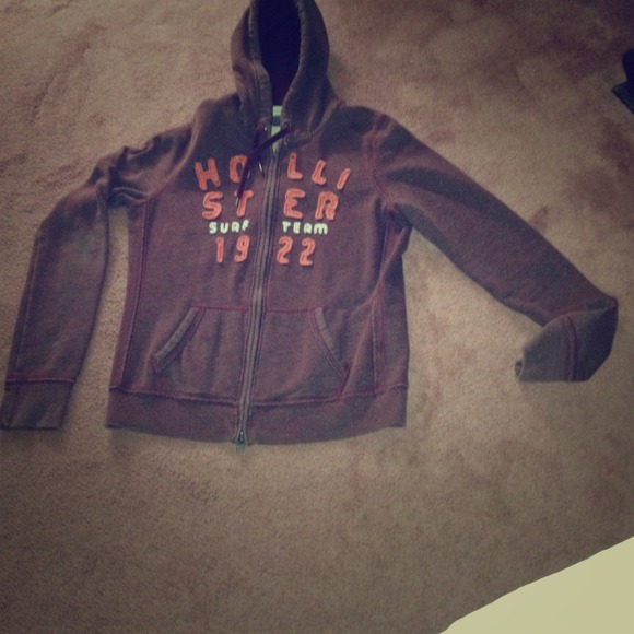 Maroon Hollister zip up hoodie