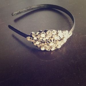 Gorgeous fashion headband