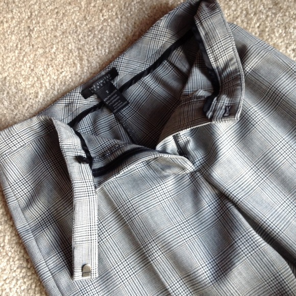 SALE REDUCED New stretch gray plaid trouser - Picture 2 of 3