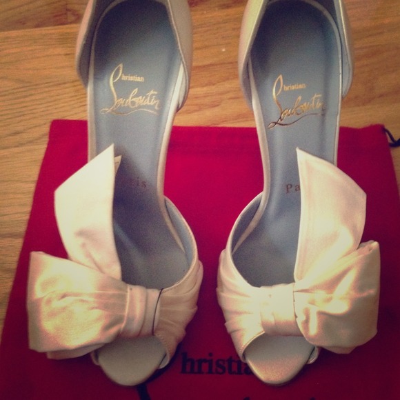 Christian Louboutin Size 5.5 - Picture 1 of 3