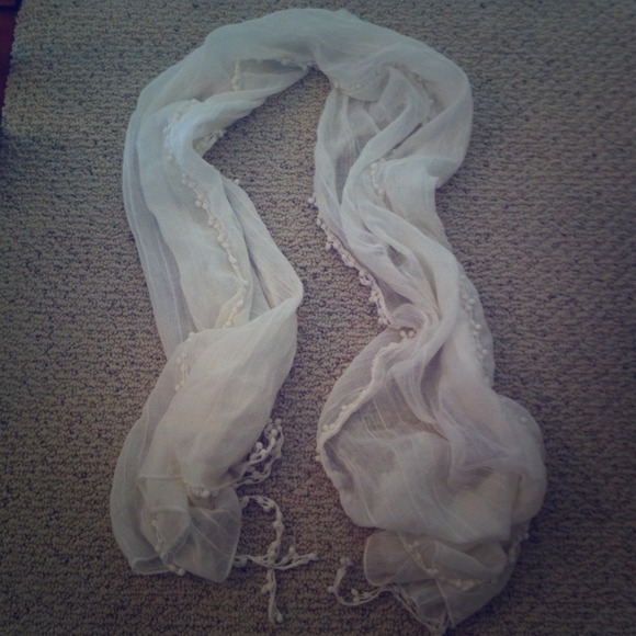White Spring Scarf - Picture 1 of 1