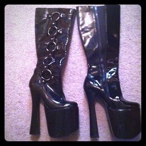 Tall fetish boots!