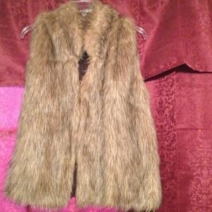 Plus size brown fur vest