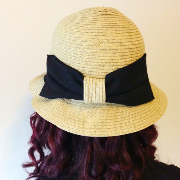 Straw Hat with Bow - Picture 2 of 2