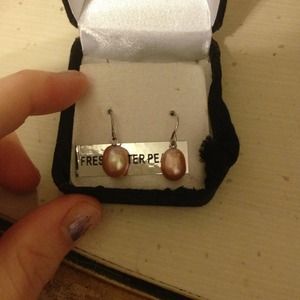 Freshwater Pearl Earrings never worn!