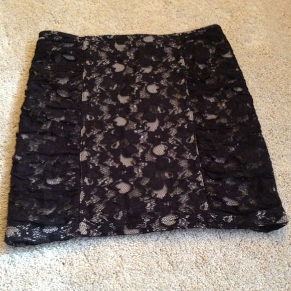 Black lace mini skirt!