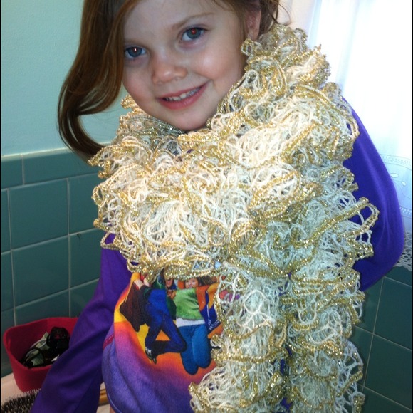 I make these scarves!! My daughter models them!!