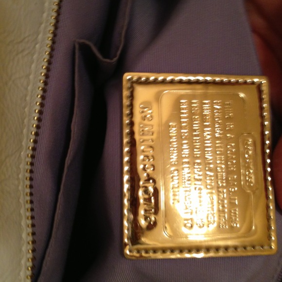 Authentic coach - Picture 3 of 4
