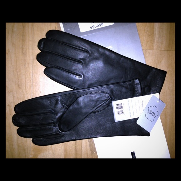 NWT Black Leather Gloves