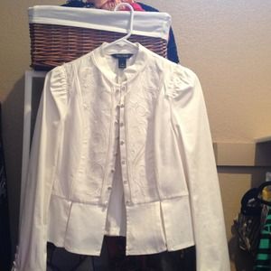 Classy WHBM blazer with gorgeous detail!