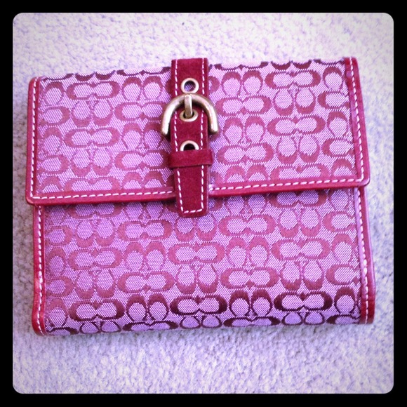 SOLD IN BUNDLE❤ BRAND NEW Burgundy Coach Wallet